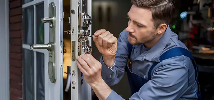 Residential Lock Installation Cedar Falls