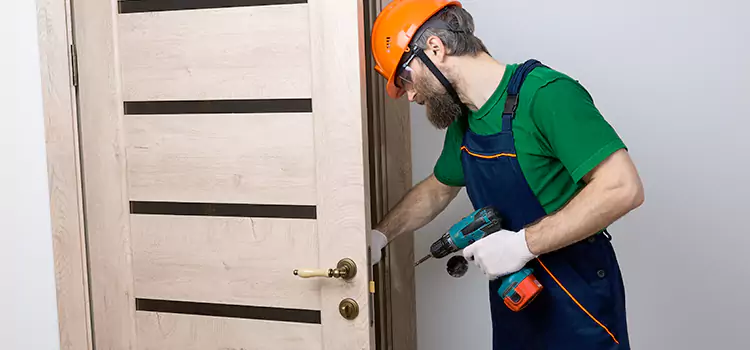 Replace Internal Door Handle with Lock Cedar Falls